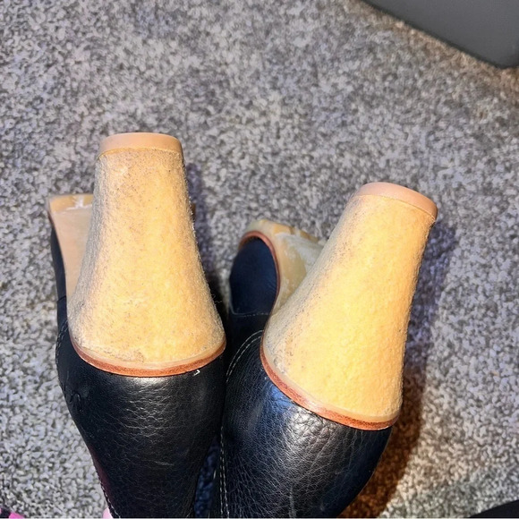 UGG Lace UP Leather Heeled Boots Size 9 - Picture 8 of 9